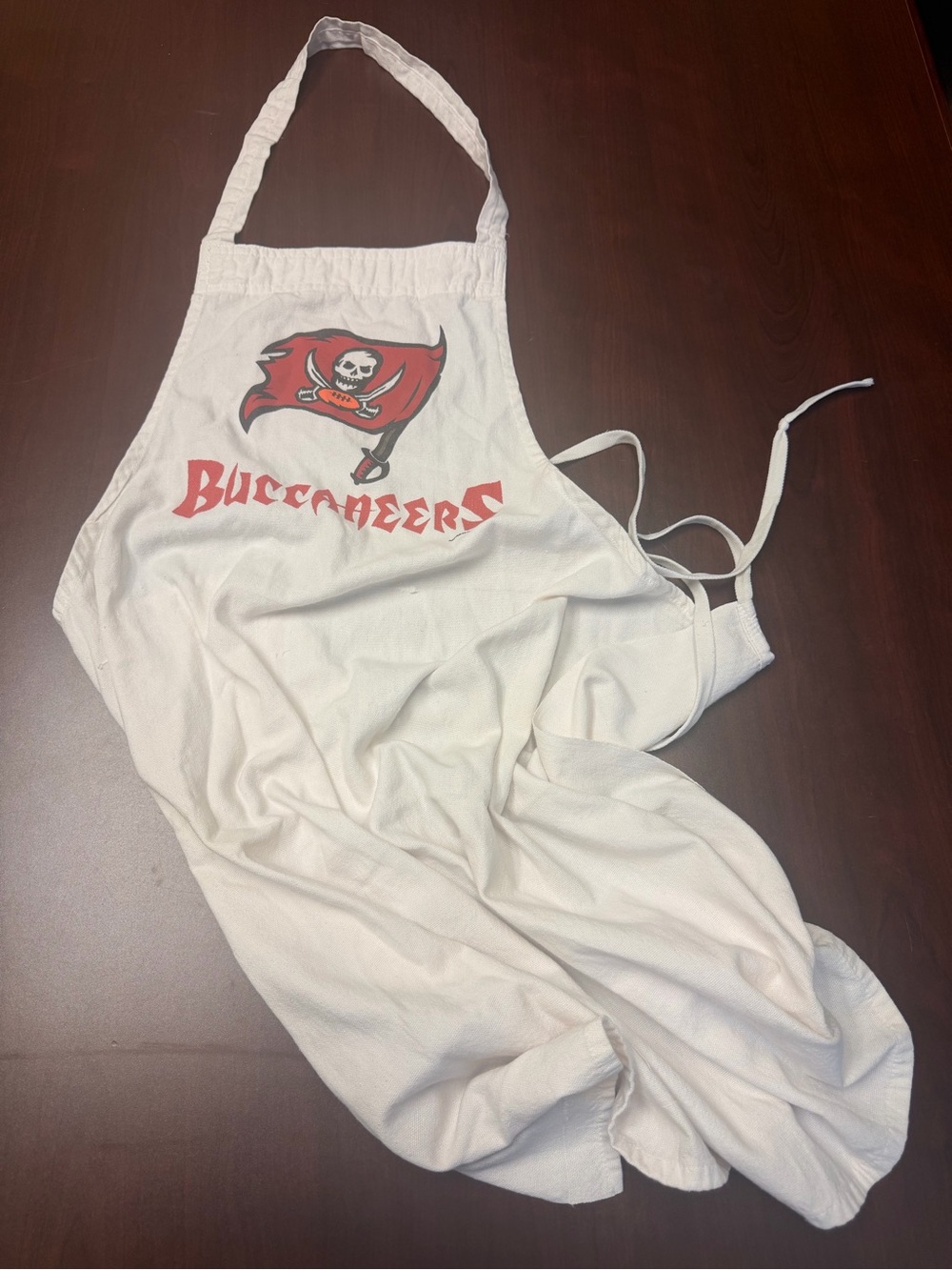 Tampa Bay Buccaneers NFL Cooking Apron Cream White Logo Kitchen BBQ Chef